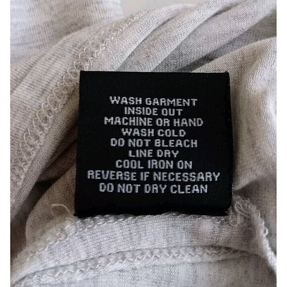 Love & Lace Size M Woman's T-shirt with Paris Scene - Picture 8 of 8